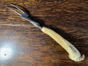 Horn Carving Fork