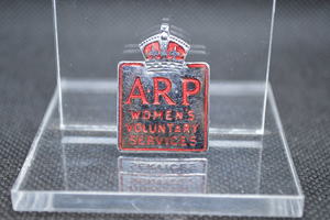 ARP Women's Voluntary Services WVS pin badge
