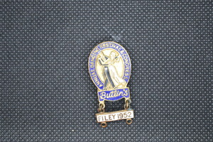 Butlins Annual Dancing Festival & Congress badge white dangler Filey 1952