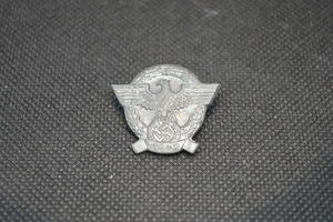 WWII German POLICE “1942” LAPEL-Propaganda PIN